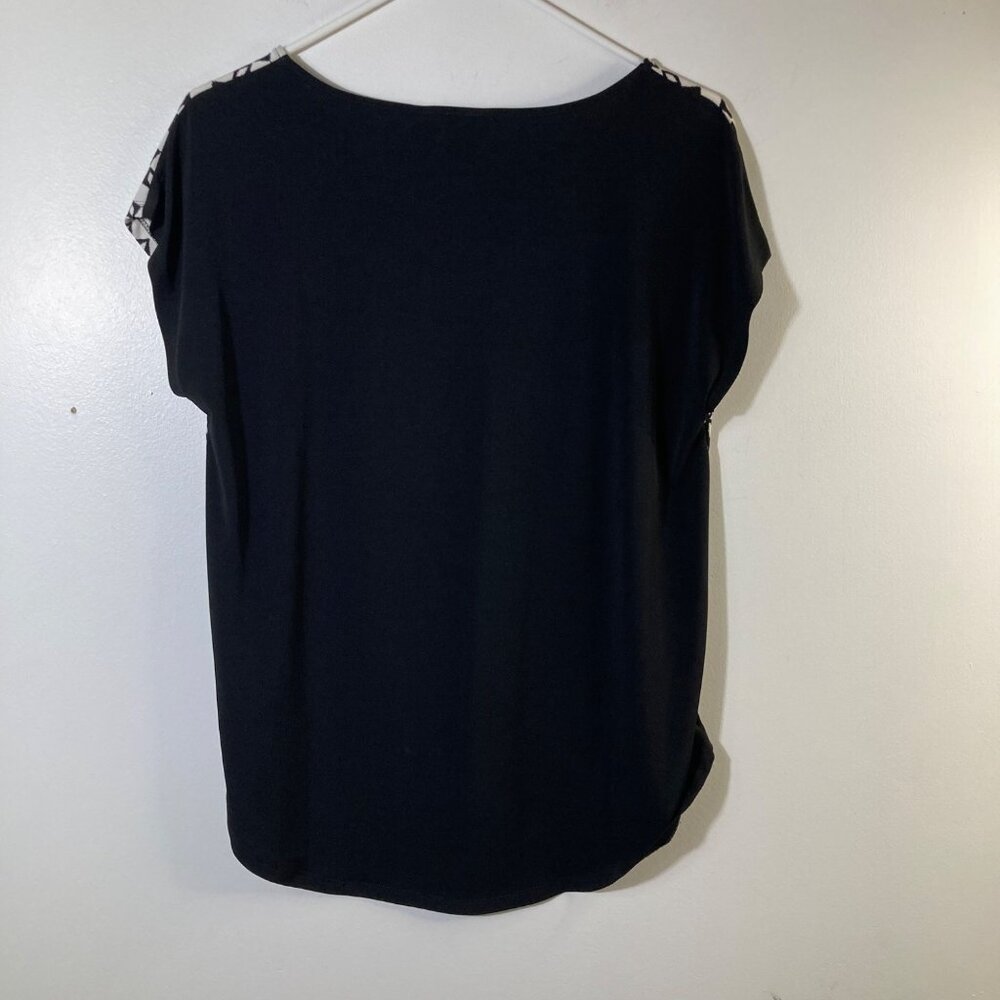 Womens Chicos Geometric Cap Sleeve Top M Black White Beige Polyester Spandex - Picture 2 of 8